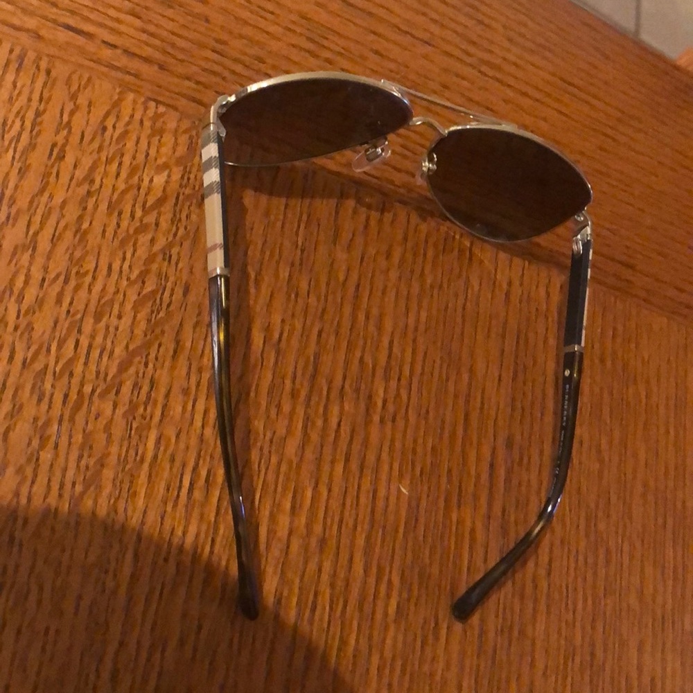 Women’s Burberry Sunglasses - Picture 2 of 3